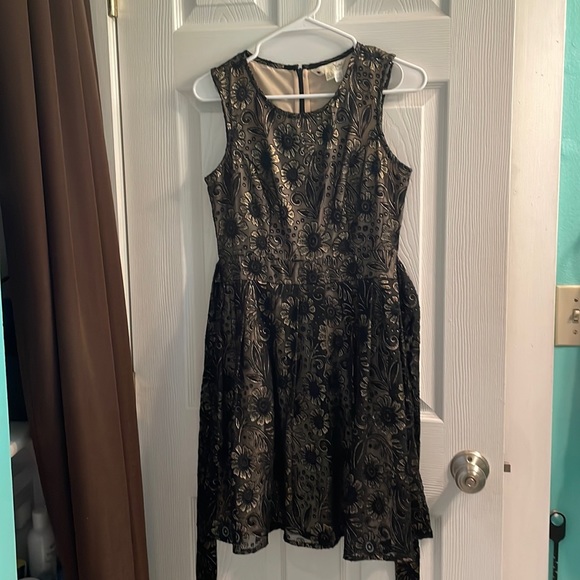 yumi Dresses & Skirts - Flower Yumi Dress